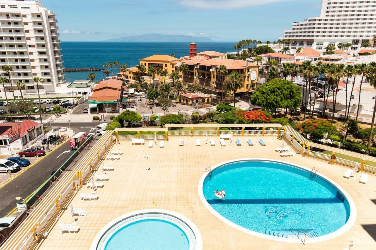 Homeforguest Beach Apt With Sea View & Pool, 50 Steps To The Sea Appartement *